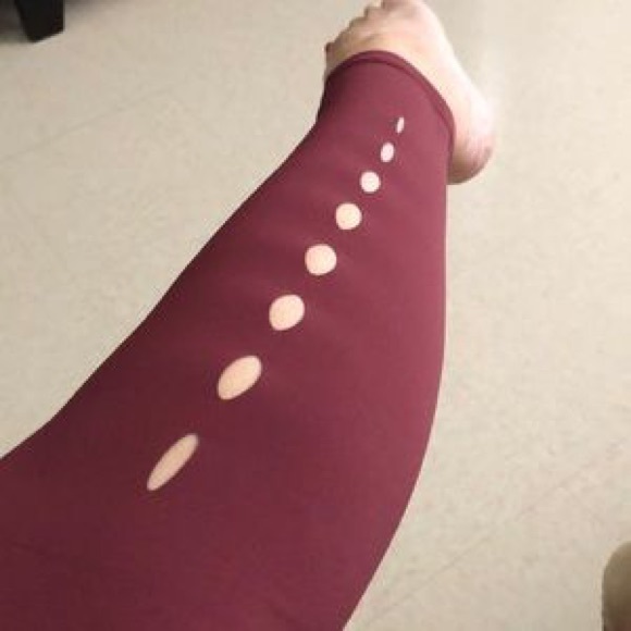 Whispers Tara Yoga Legging Laser-cut - Picture 2 of 6